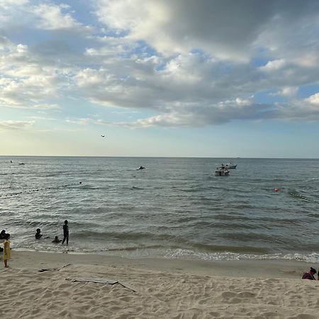Beach Resort Home Stay Sri Sayang Apartment Batu Ferringhi 2Bedroom Buitenkant foto