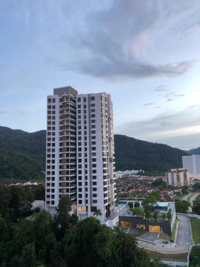 Beach Resort Home Stay Sri Sayang Apartment Batu Ferringhi 2Bedroom Buitenkant foto