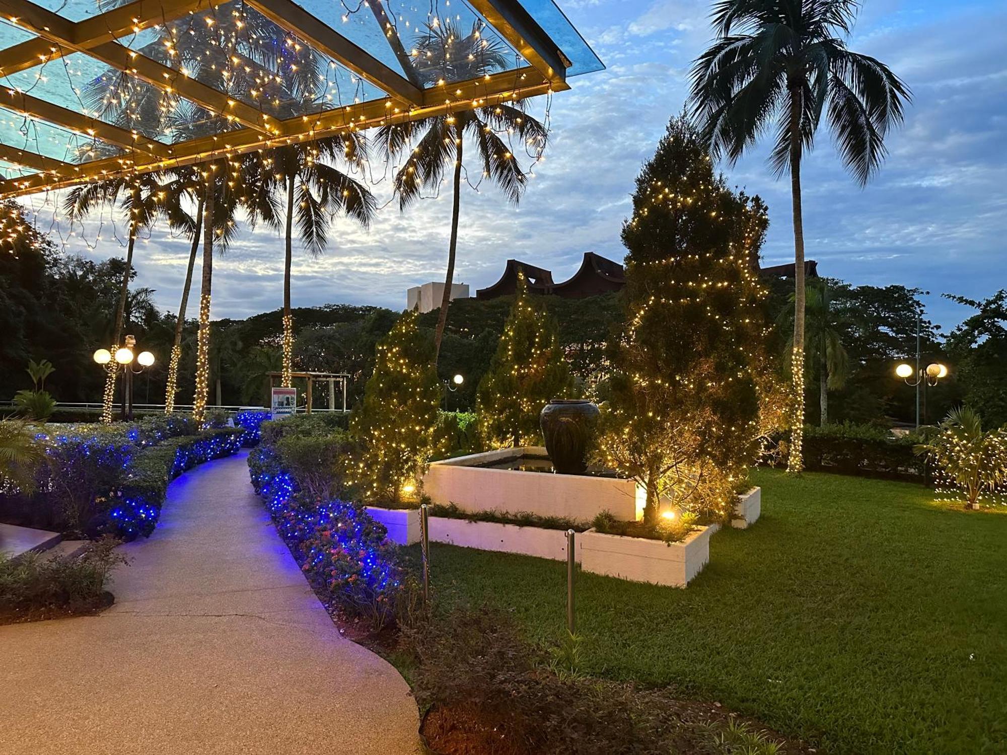 Beach Resort Home Stay Sri Sayang Apartment Batu Ferringhi 2Bedroom Buitenkant foto